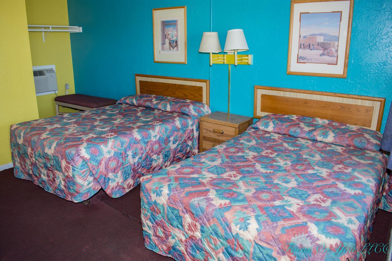 Bloomfield Motel Exterior photo